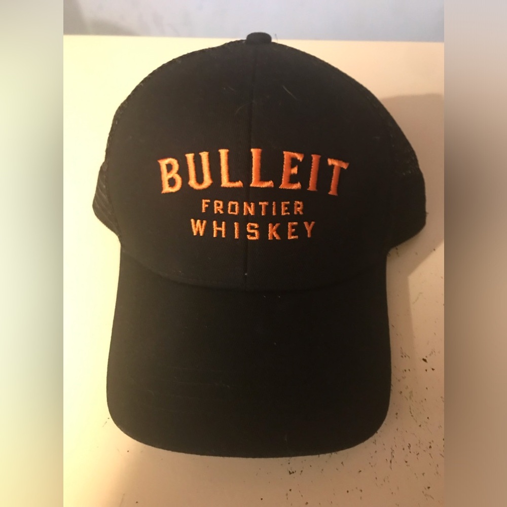 Bulleit Frontier Whiskey Snapback Trucker Hat Black One Size 6 Panel Econscious